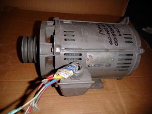 Silnik elektryczny (z kołem pasowym) 380V / 14 kW ; 54-00536-01 regenerowany