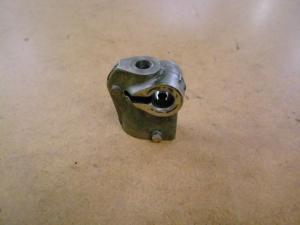 Mocowanie wałka klawiatury silnika Carrier D950 ; 942055 używane