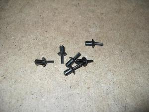Rivets - Plastic ; 13 1310 51
